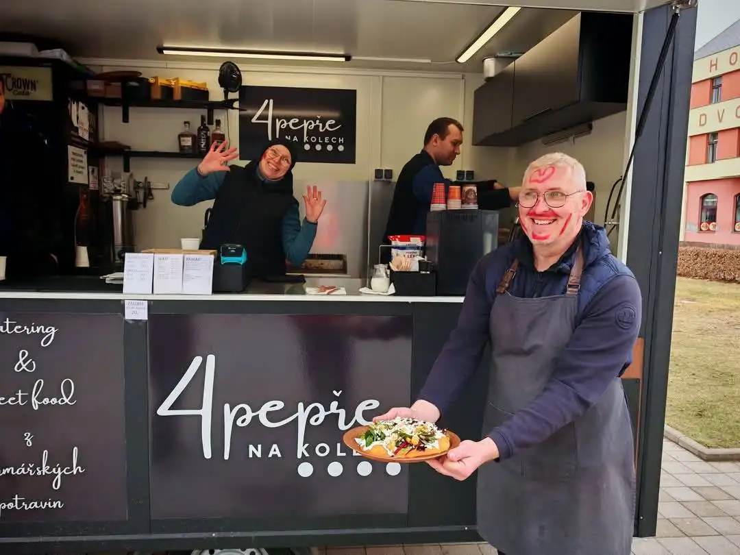 Food truck - masopust se 4 pepři na kolech